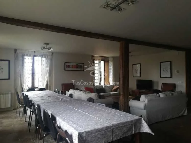 Salón y comedor · Apezetxea Landetxea