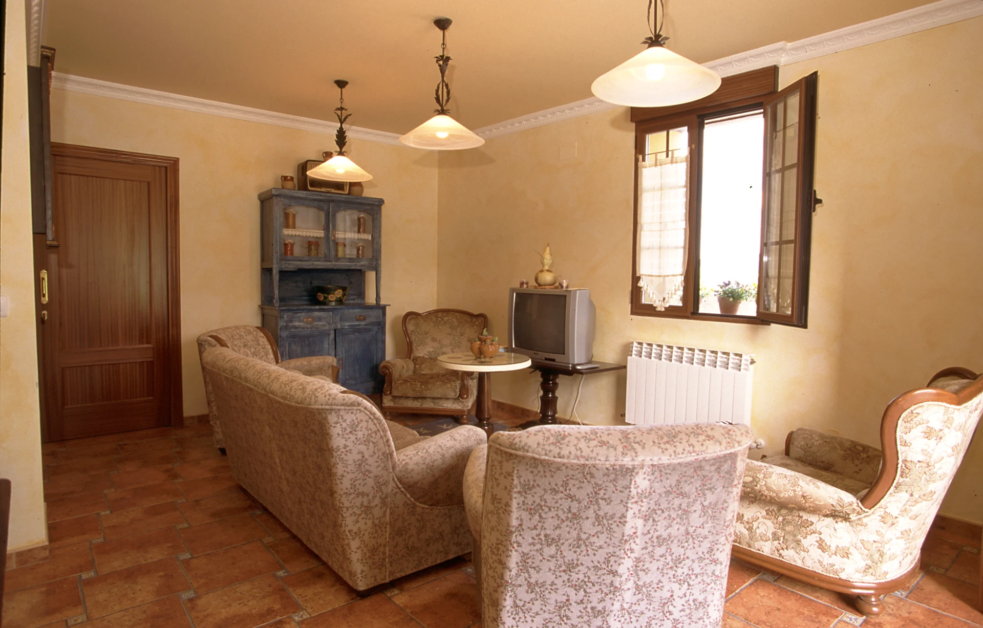 Salón · Araiko Etxea