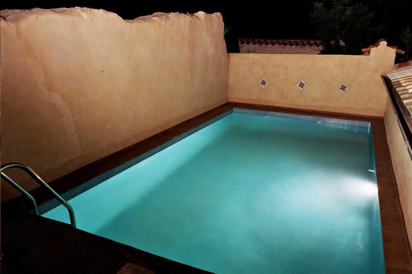 Piscina interior · La Perla
