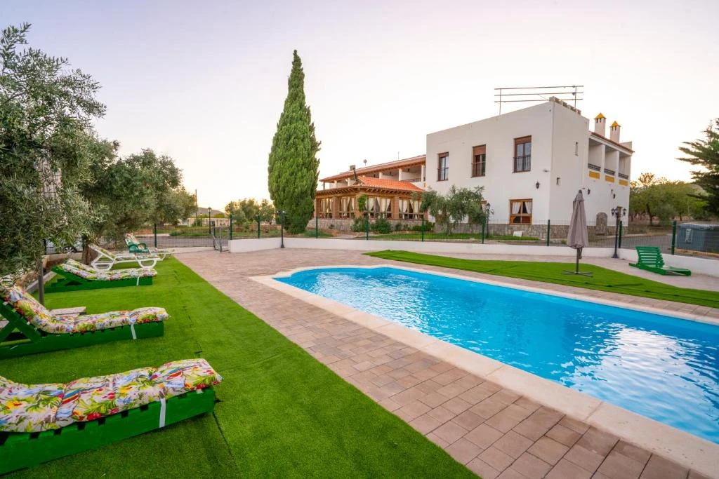 Piscina · Hotel Rural Familiar Almirez–Alpujarra