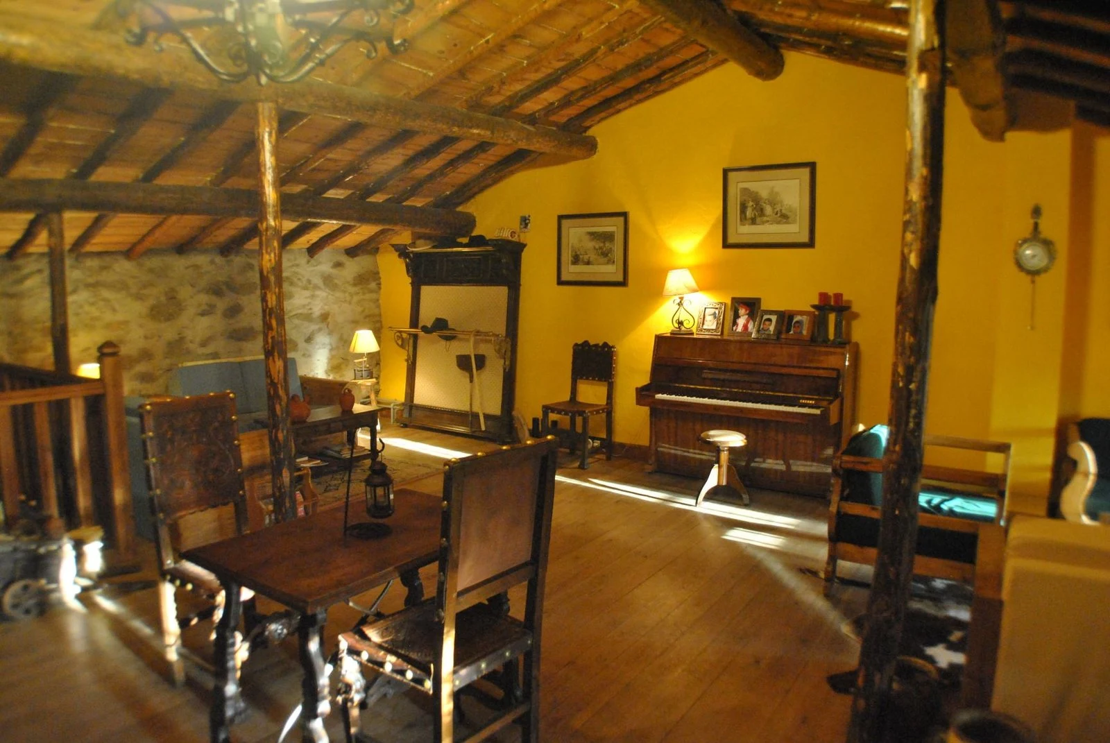 Salón · La Trocha de Hoyorredondo
