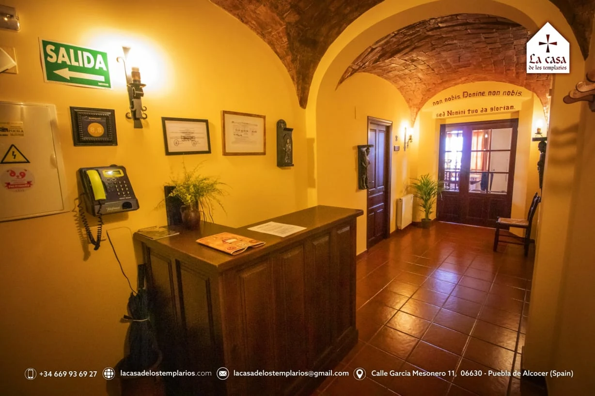 Entrada interior · La Casa de los Templarios