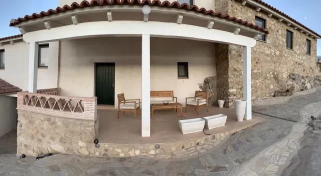 Fachada · La Fuentina