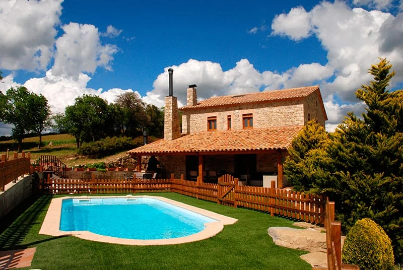Piscina y jardín · Cal Joan Pau