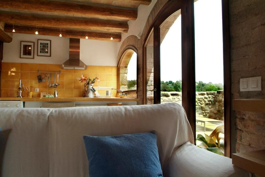 Cocina y salón · Casa Cabots