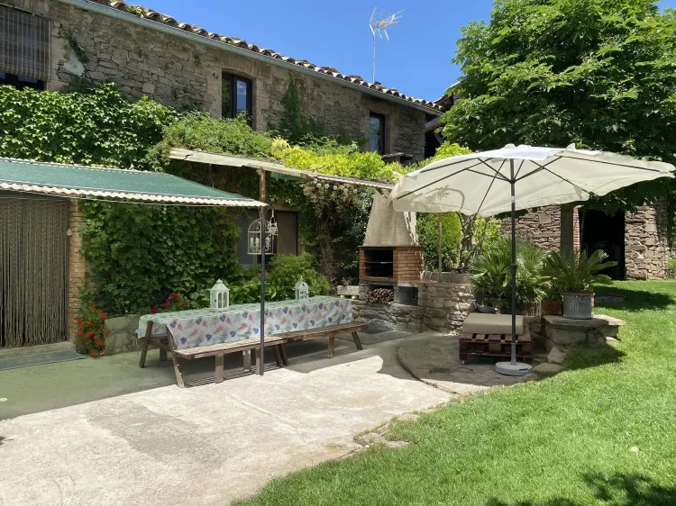 Terraza y jardín · Sansalvador