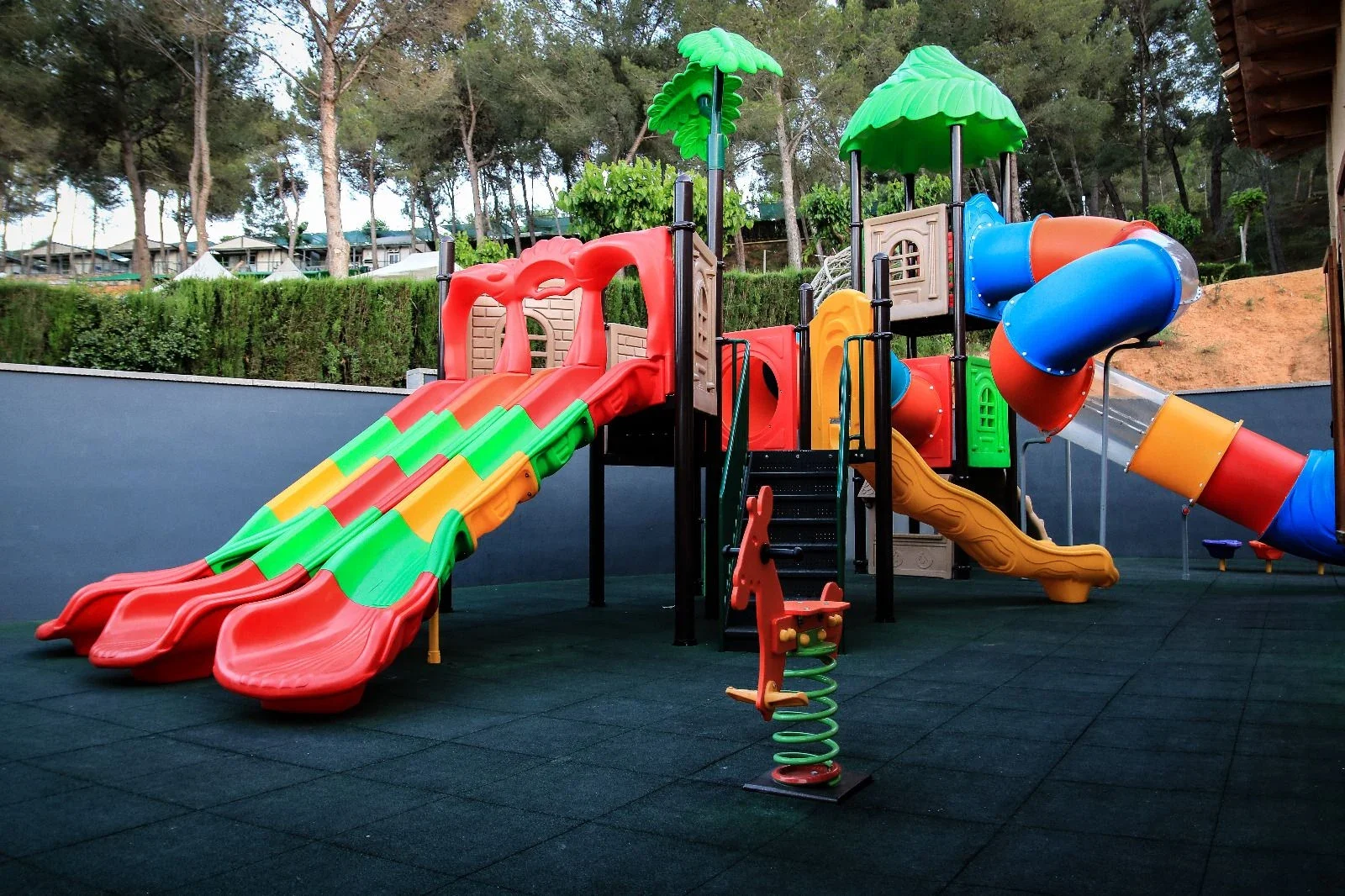 Camping y Cabañas Altomira · Navajas