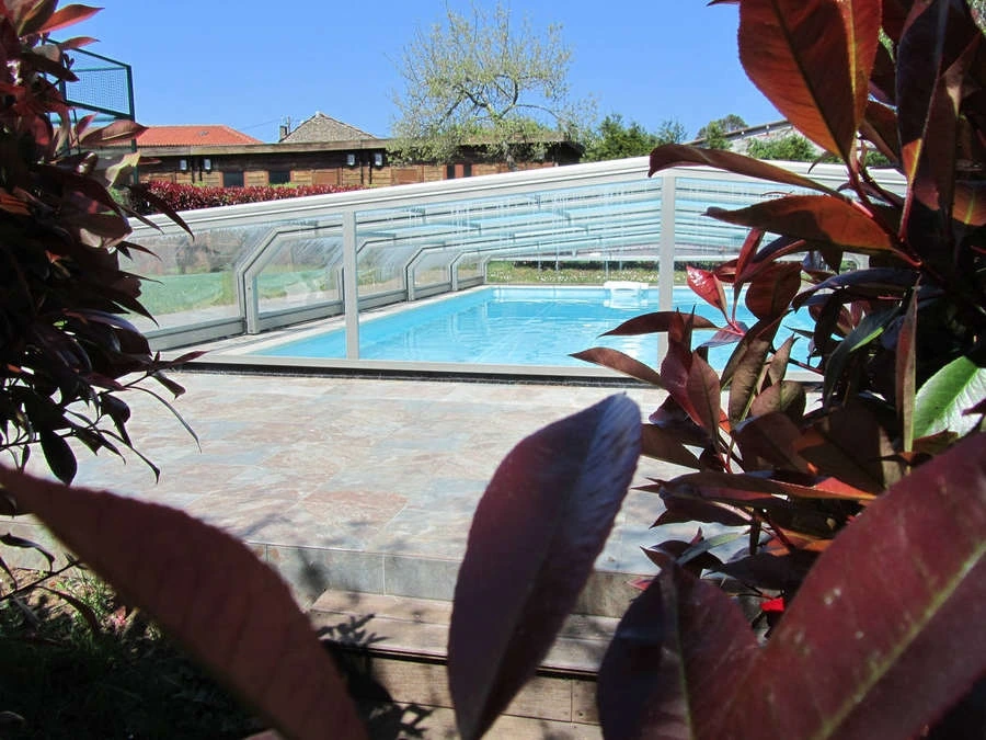 Piscina del alojamiento · Pazo de Eidián
