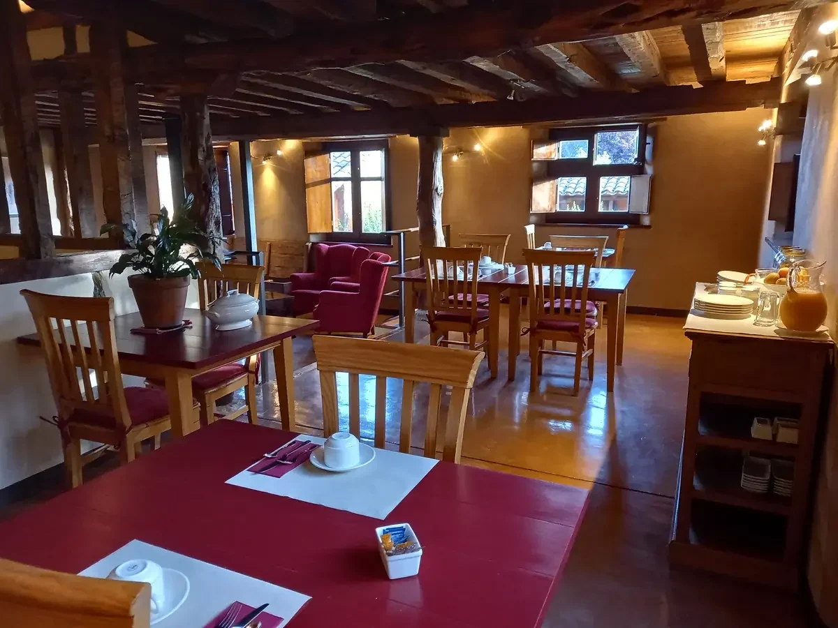La Casa de Adobe · Valdemaluque