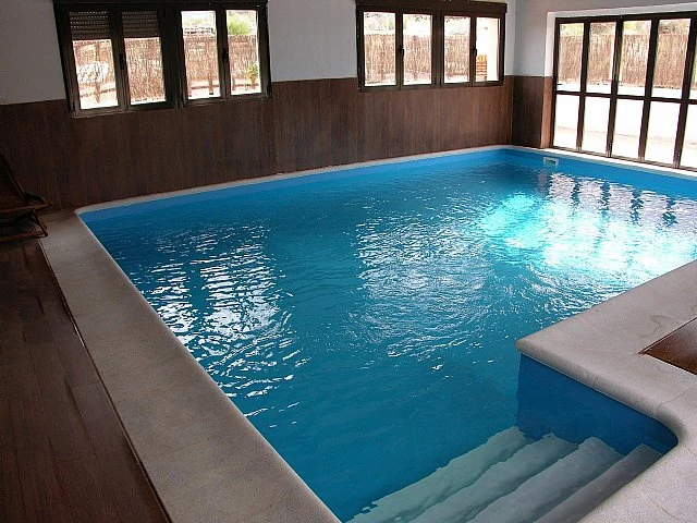 Piscina climatizada de Casa Rural La Serijuelas