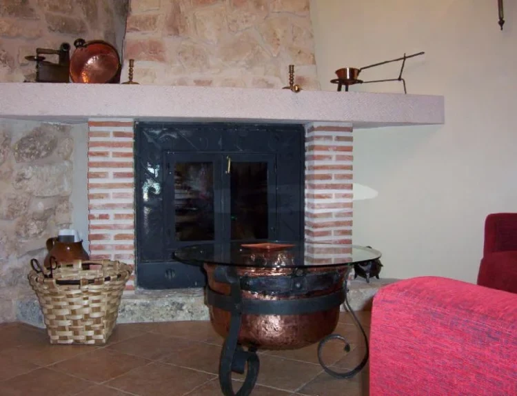 Chimenea del salón · El Artesano