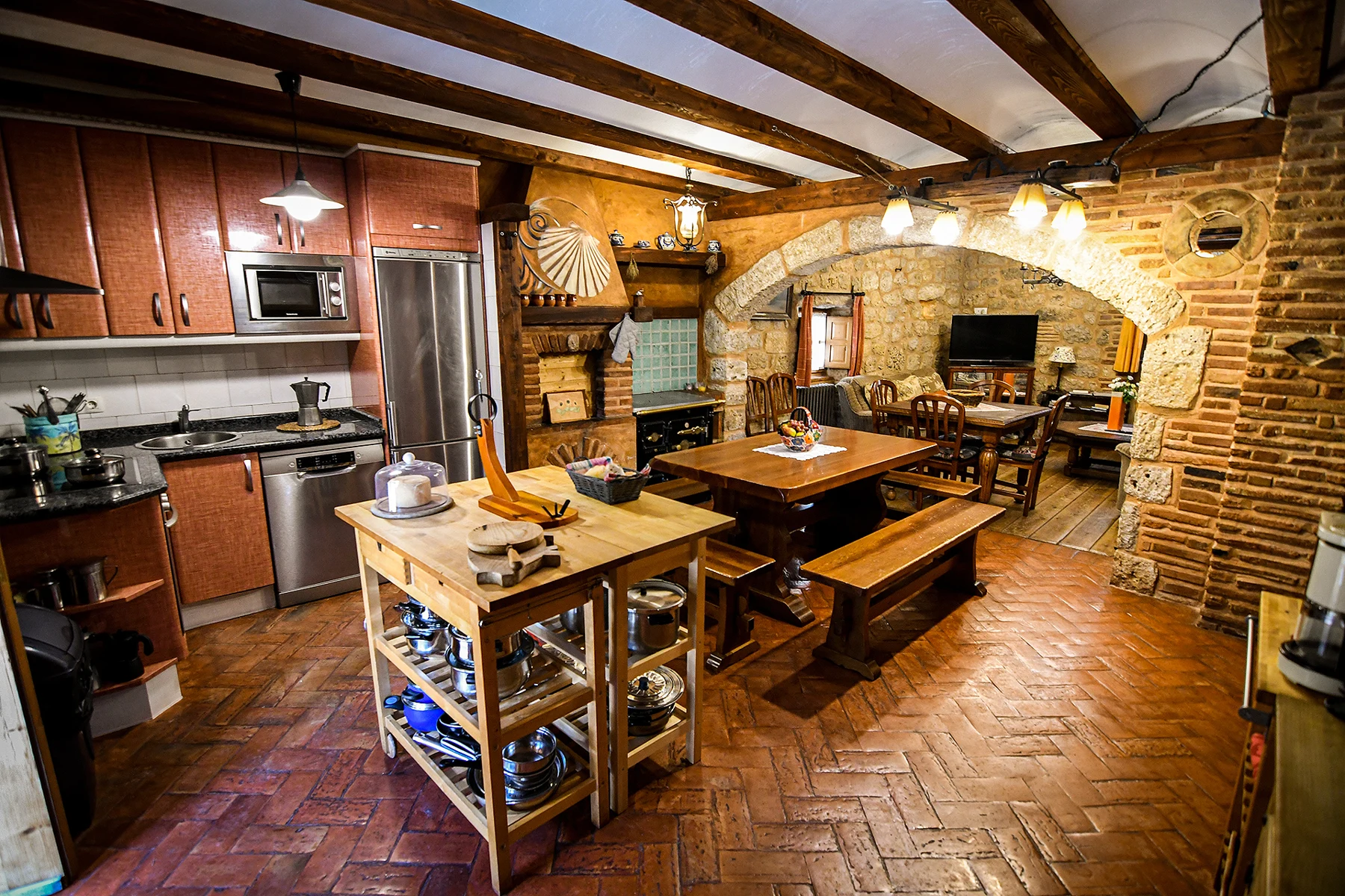 Cocina y comedor · La Mora Cantana