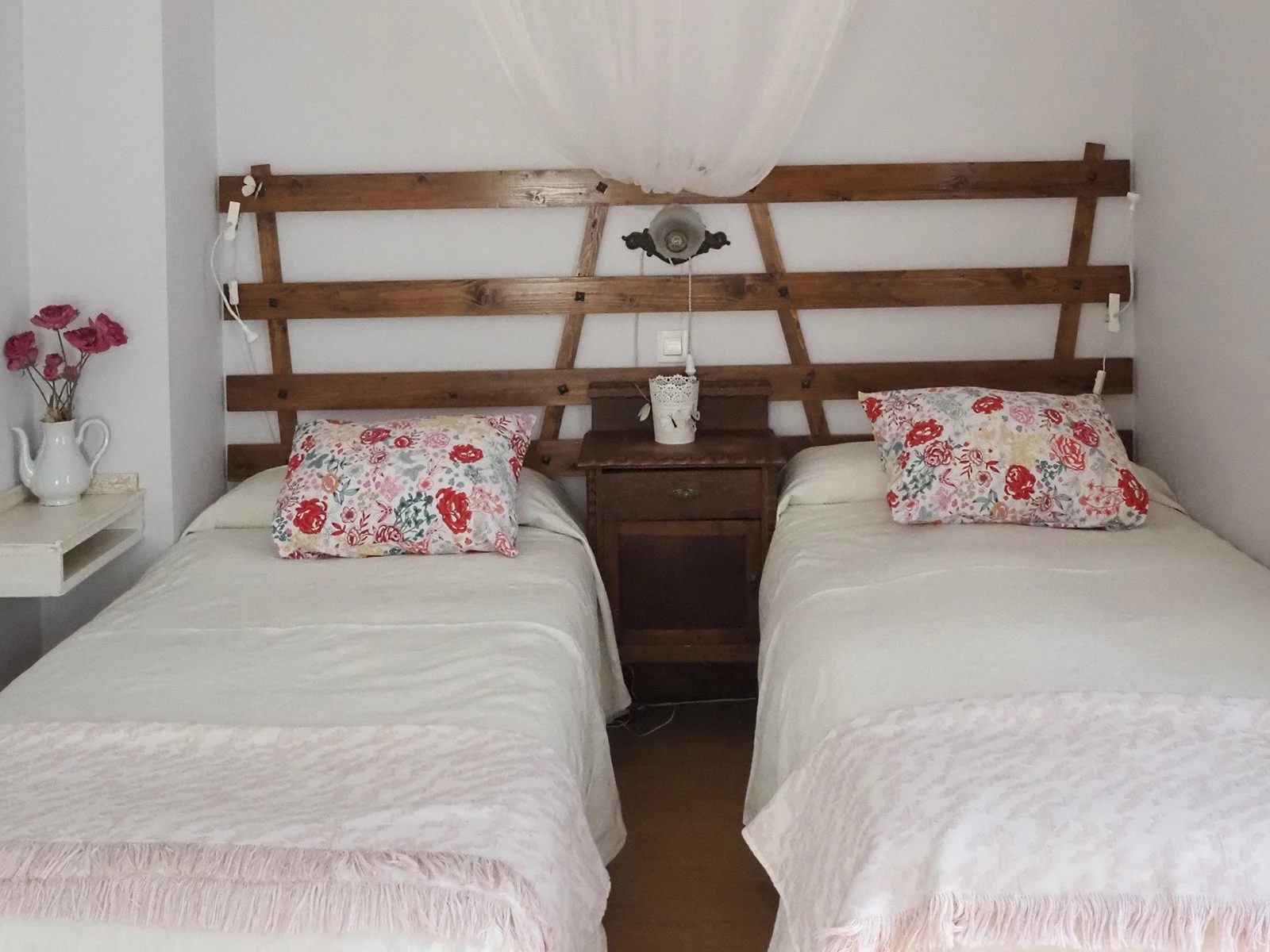 Dormitorio con camas individuales · Las Calendas de Atapuerca