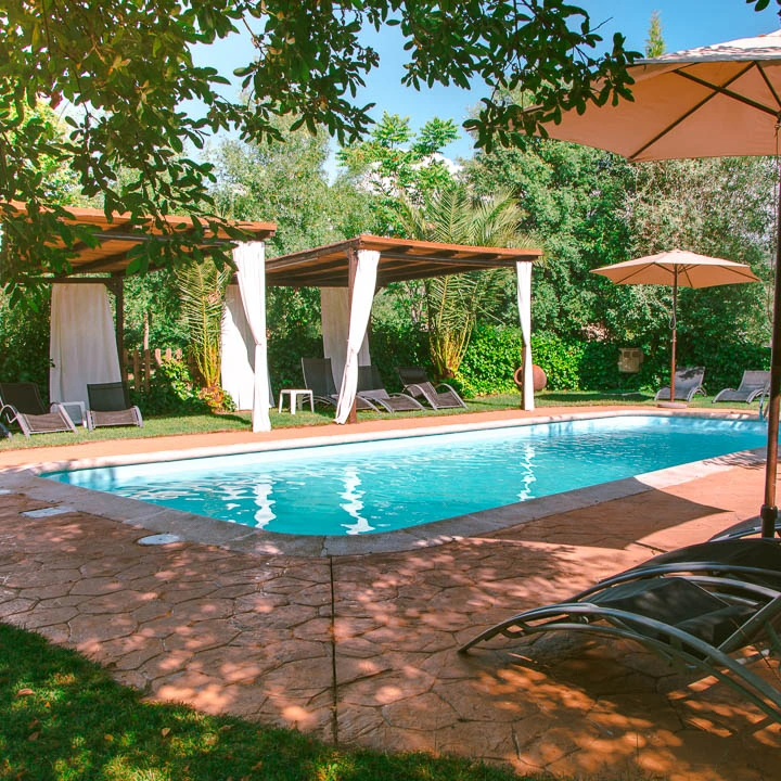 Piscina compartida de verano · El Manantial del Fresno