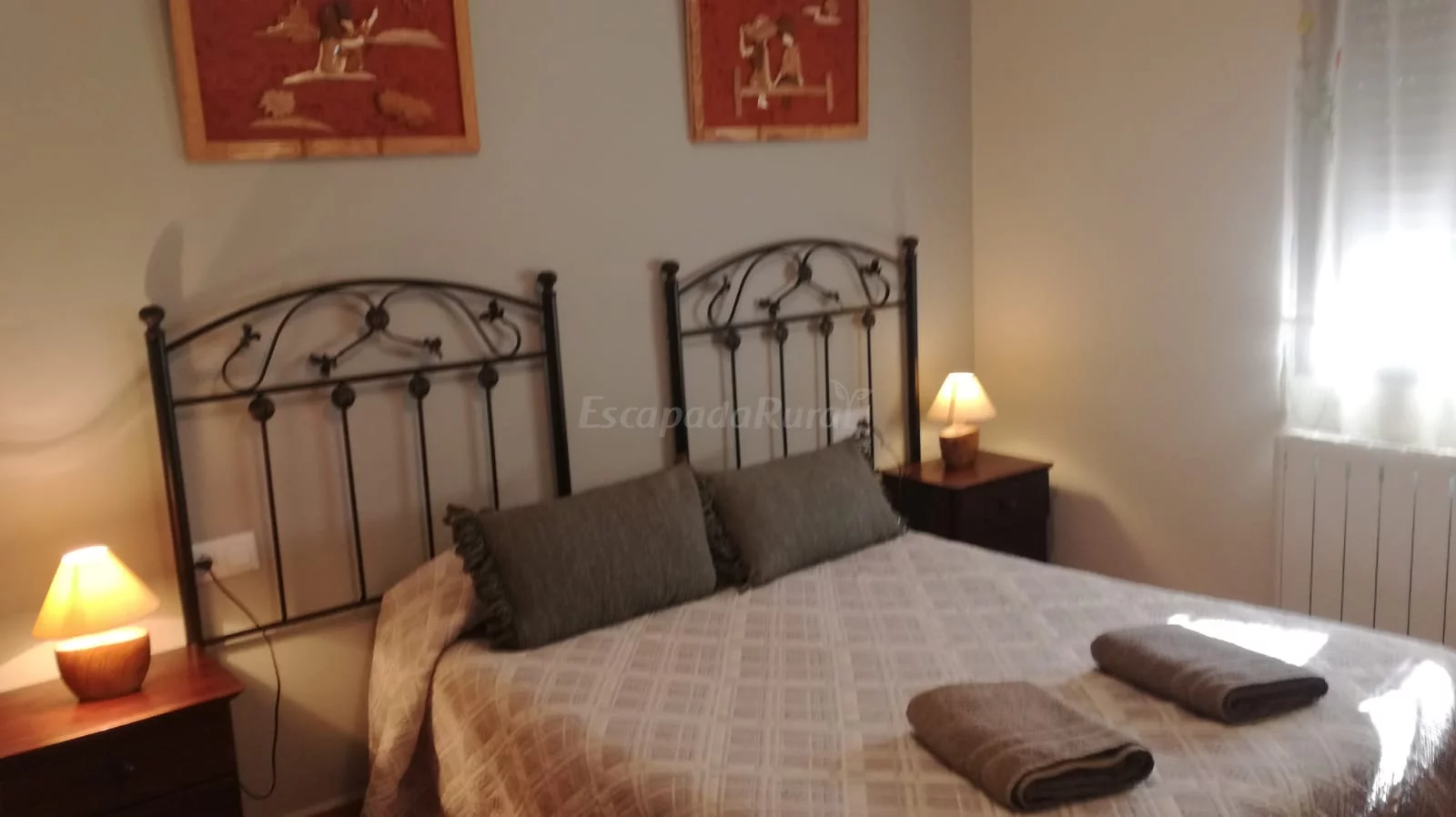 Dormitorio con cama doble · Casa Carlos