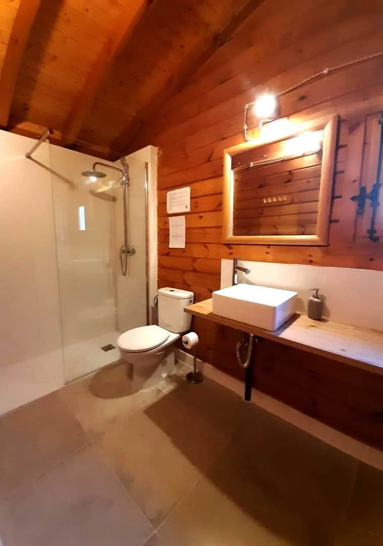 Baño de una cabaña · El Mas de Borràs