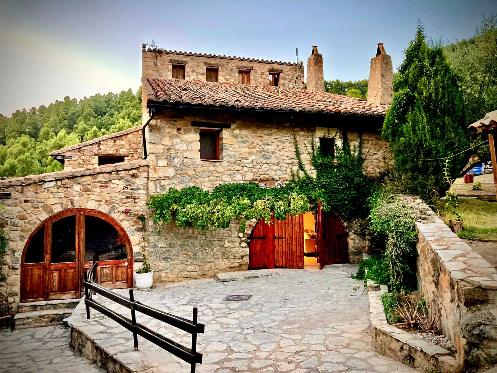 Exterior de la masía · El Mas de Borràs
