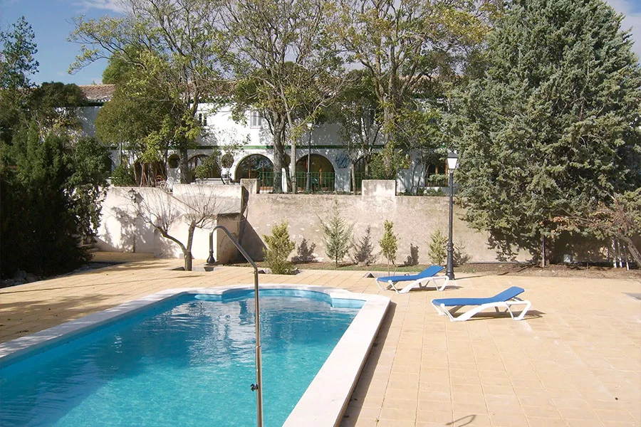 Piscina de temporada en Finca Los Cerrillos, Argamasilla de Alba.