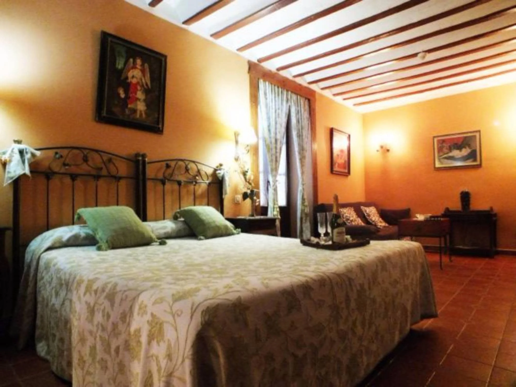 Detalle de la suite El Quijote de la Posada Los Caballeros