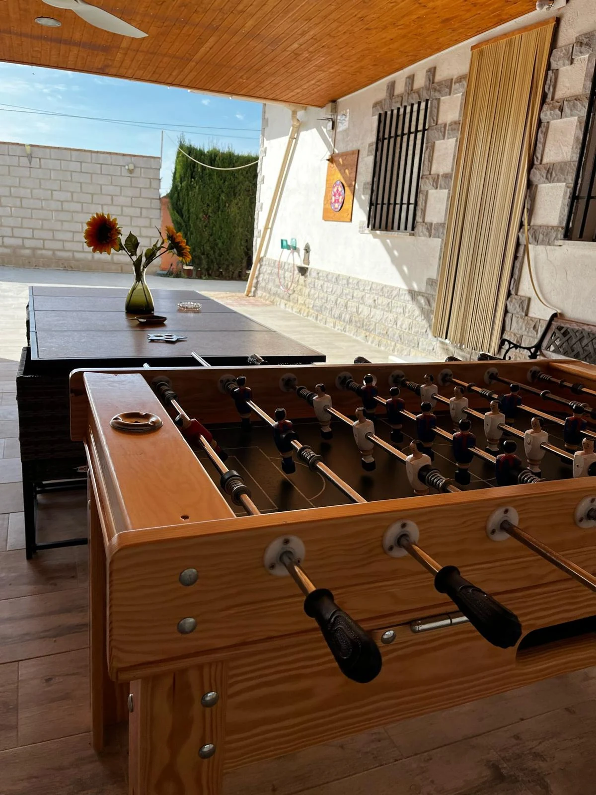 Futbolín en la zona de juegos de Casa Rural Tobarejos