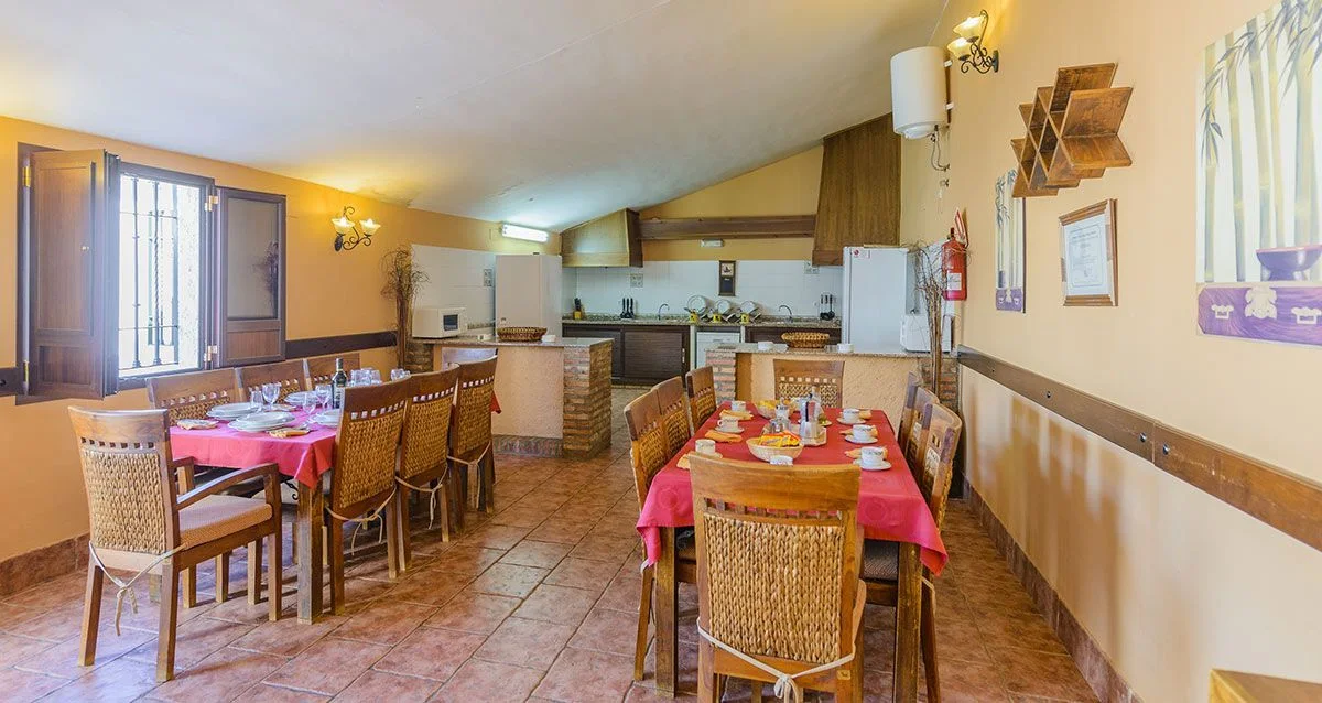 Comedor amplio junto a la cocina de Rivero Rural