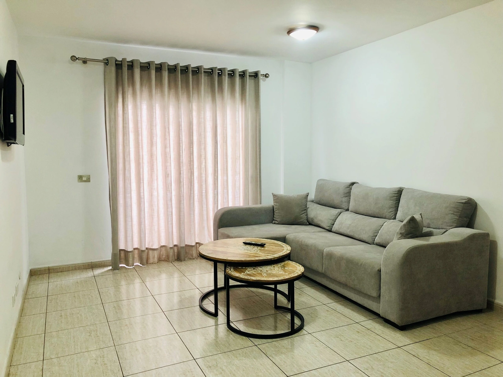 Salón del apartamento 104. · Apartamentos Frontera