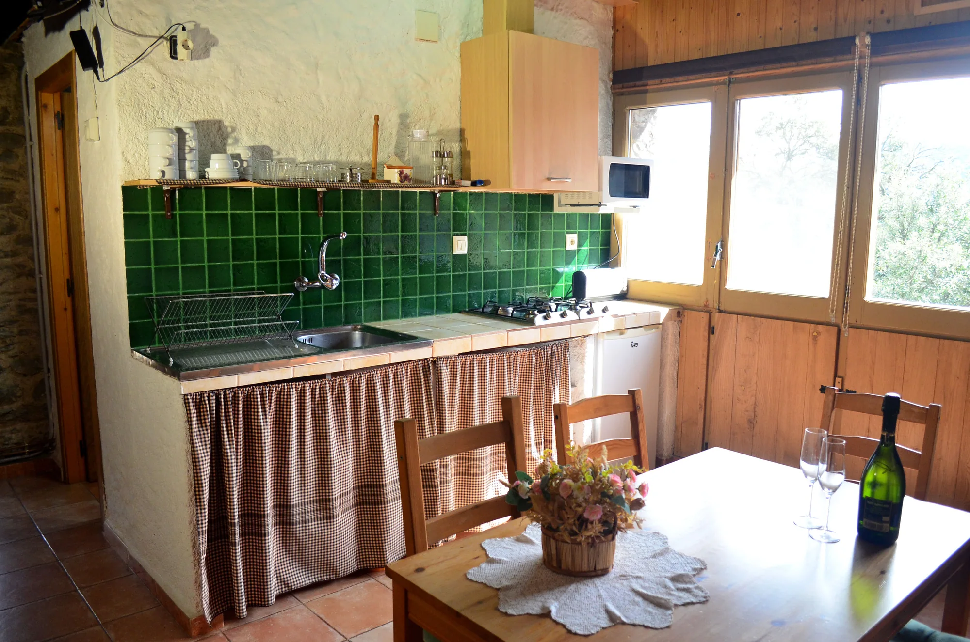 Cocina y comedor