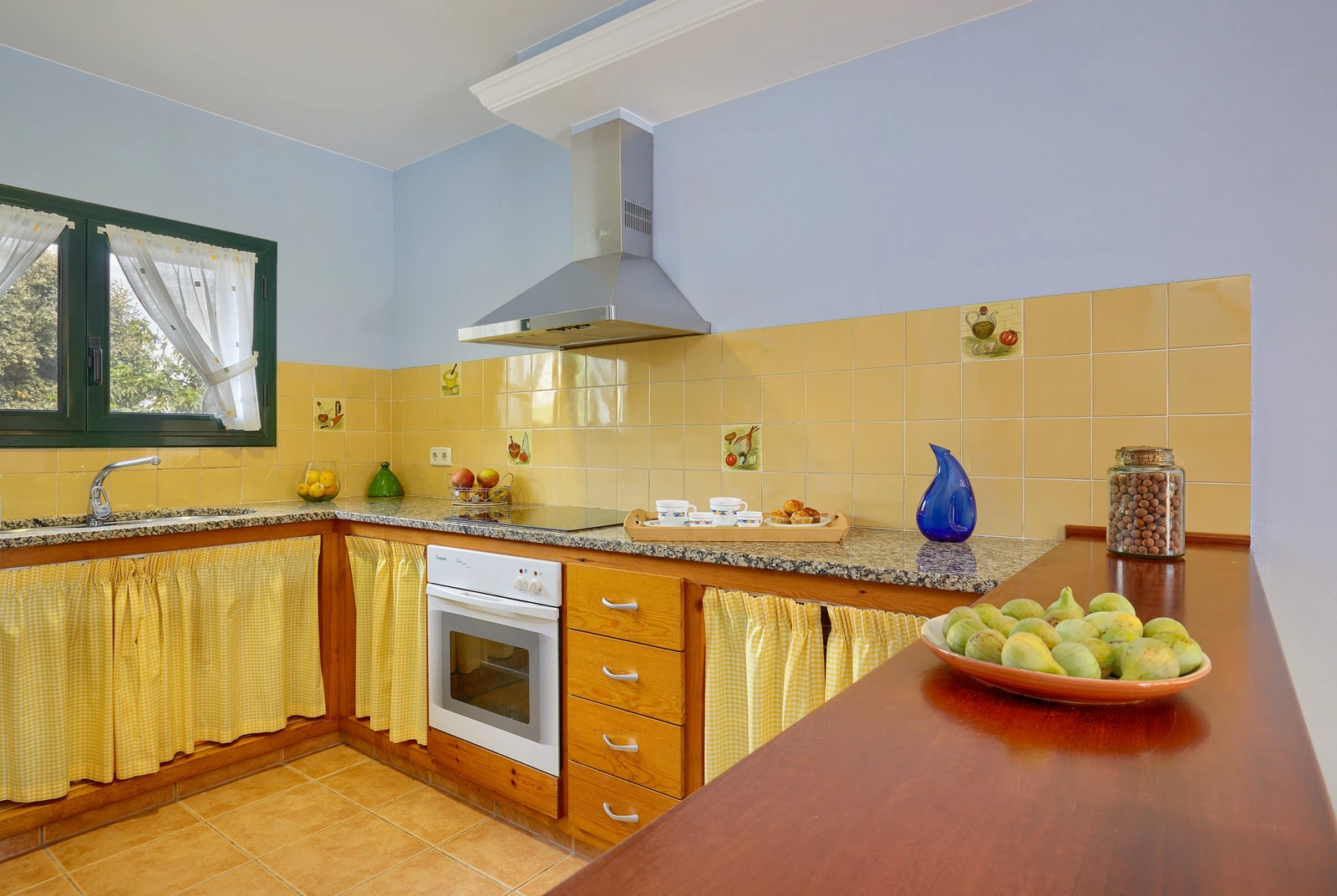 El Jou: cocina de la casita. · Can Pujol
