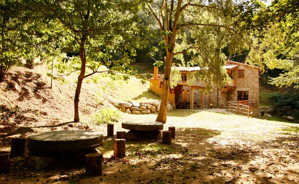 Exterior arbolado de El Molí