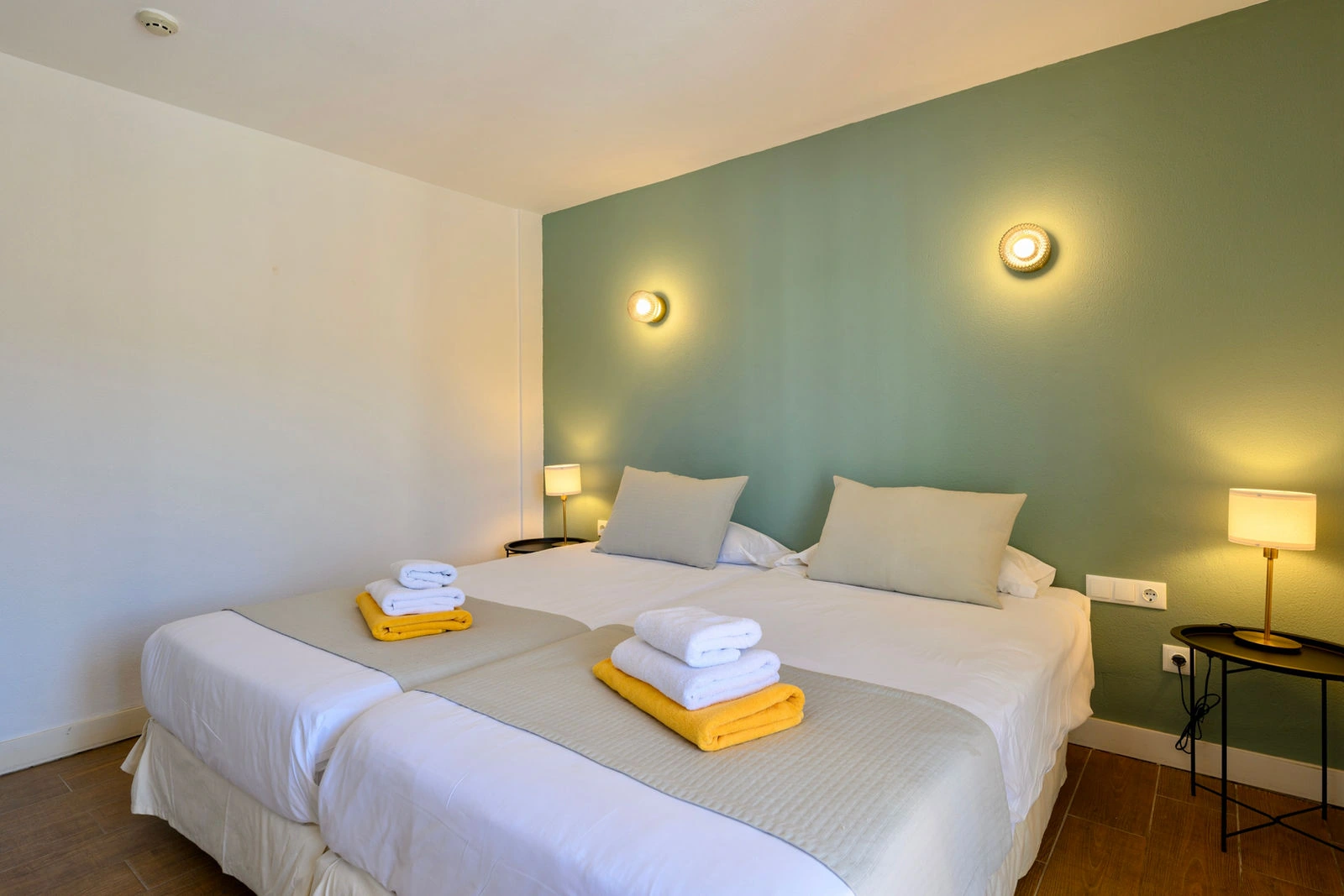 Dormitorio de la categoría doble con balcón · Bandama Golf Hotel by Airnest