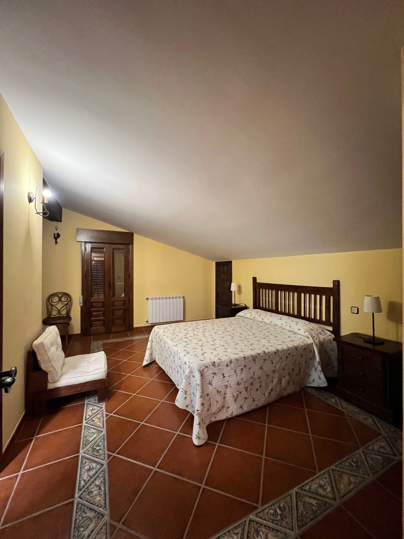 Dormitorio doble abuhardillado