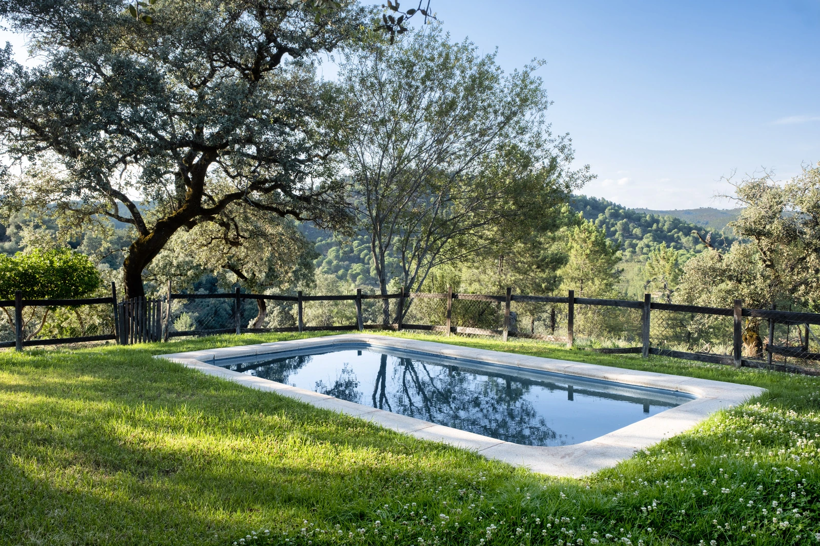 Piscina privada de Casa El Olivo · Arroyo la Jara