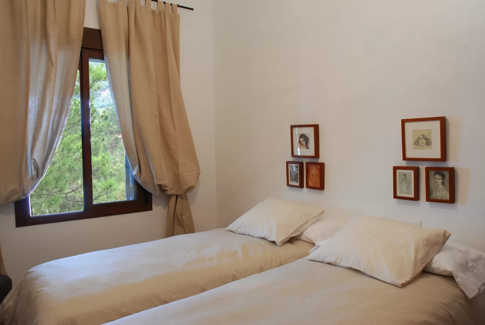 Dormitorio twin de Valde Aguilar · Posadas de Valdelarco