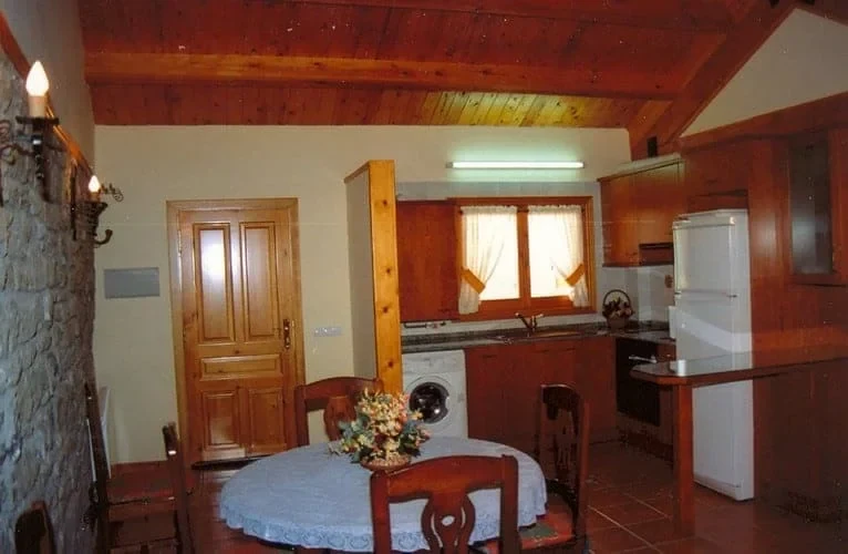 Cocina-comedor de Casa Añísclo · Casas Rurales Molins