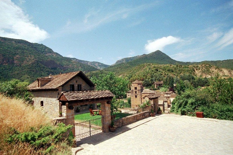 Exterior del Hotel Rural El Mirador de los Pirineos