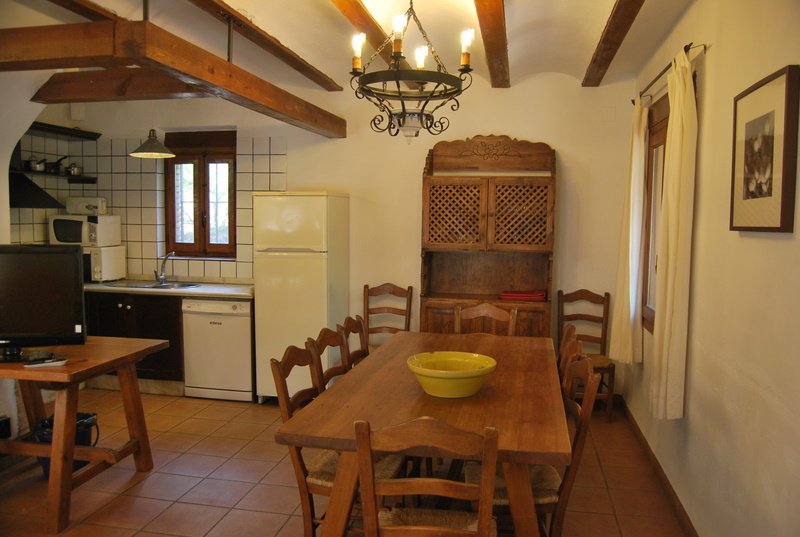 Comedor y cocina de Cortijo La Besana
