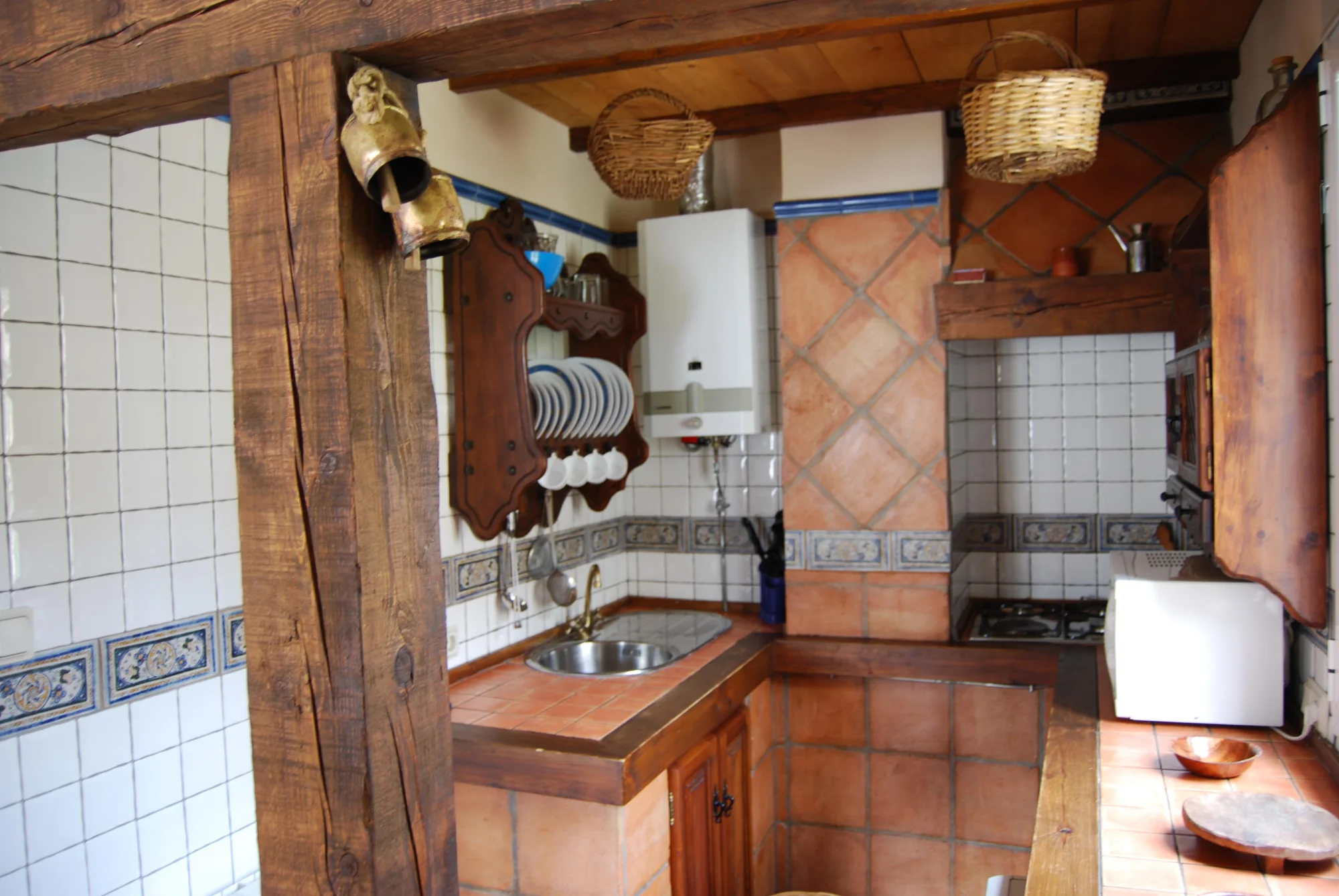 Cocina rústica de Casa Rural La Orospeda