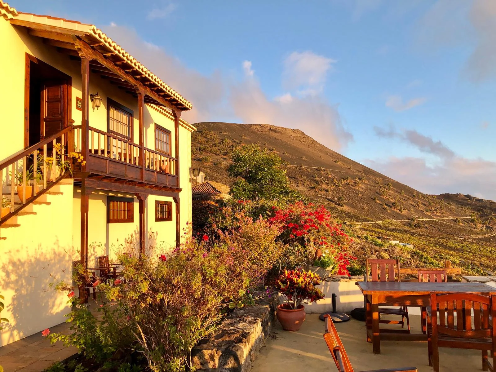 Fachada de la Casona rural de Los Melindros