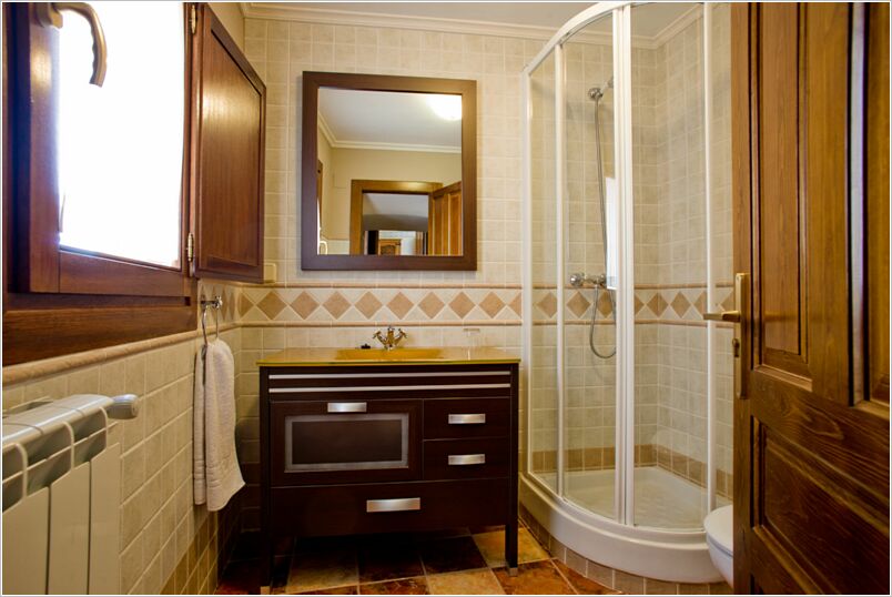 Baño completo de Casa Rural La Cigüeña