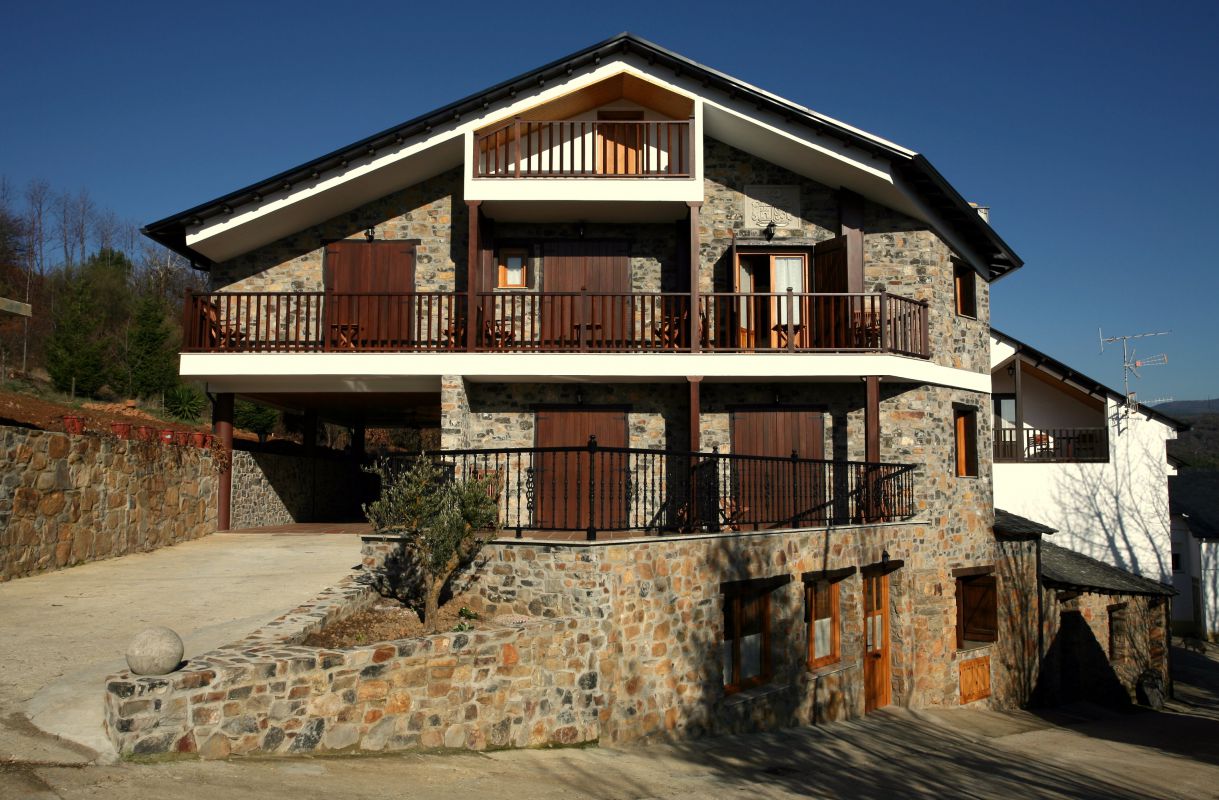 Vista frontal de Casa Ana