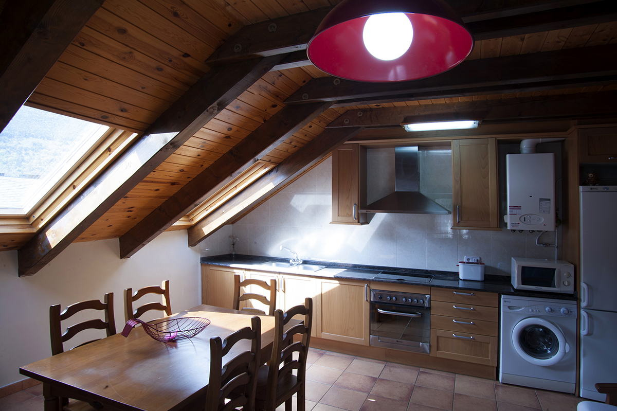 Cocina y comedor del apartamento 1 de Era de Baix