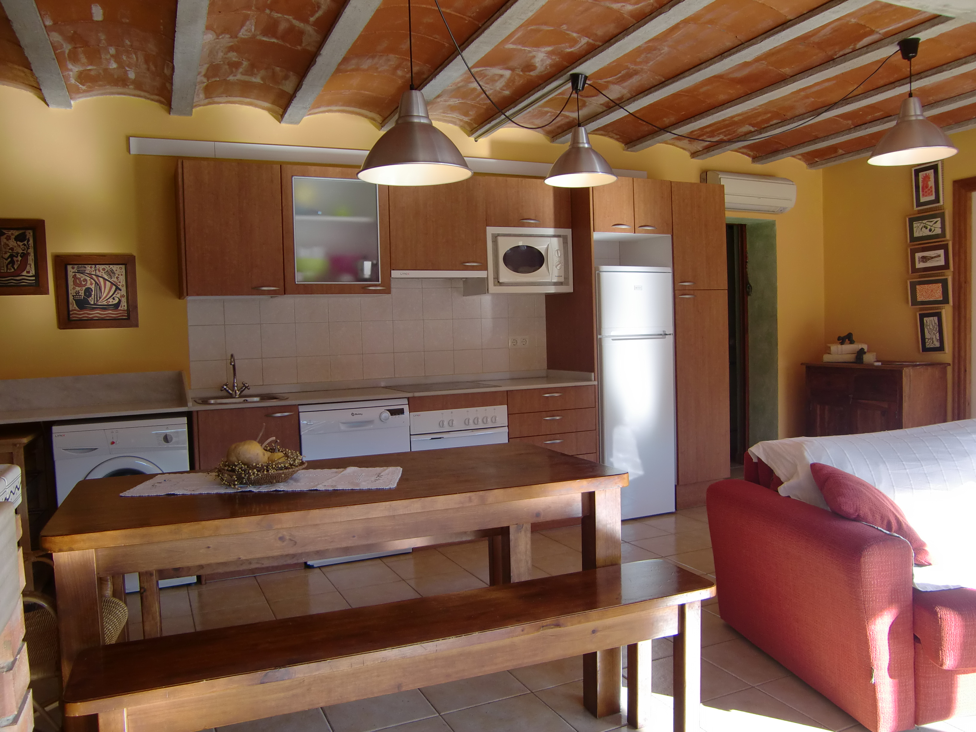 Comedor y cocina de Cal Maso