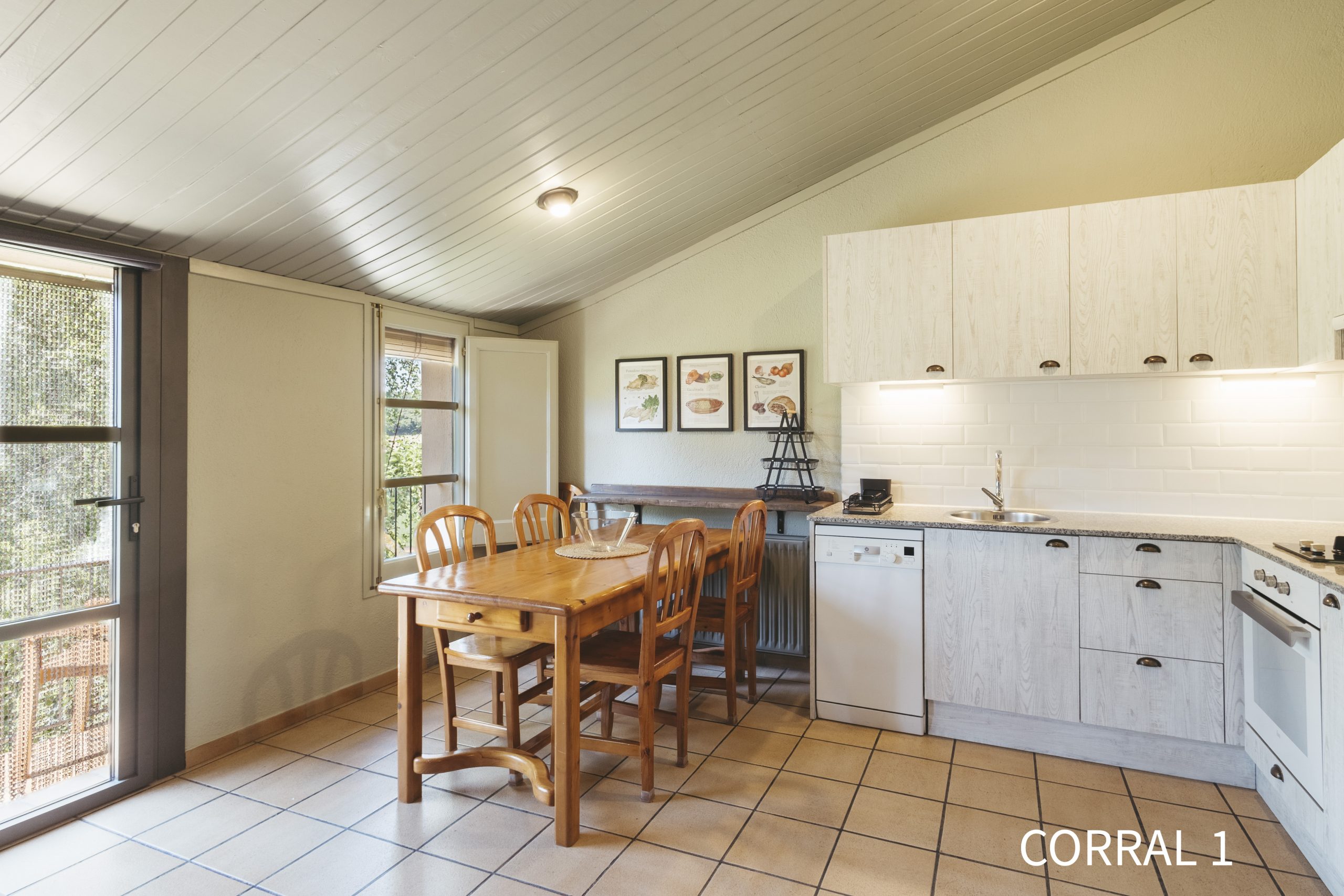 Cocina y comedor del apartamento Corral 1