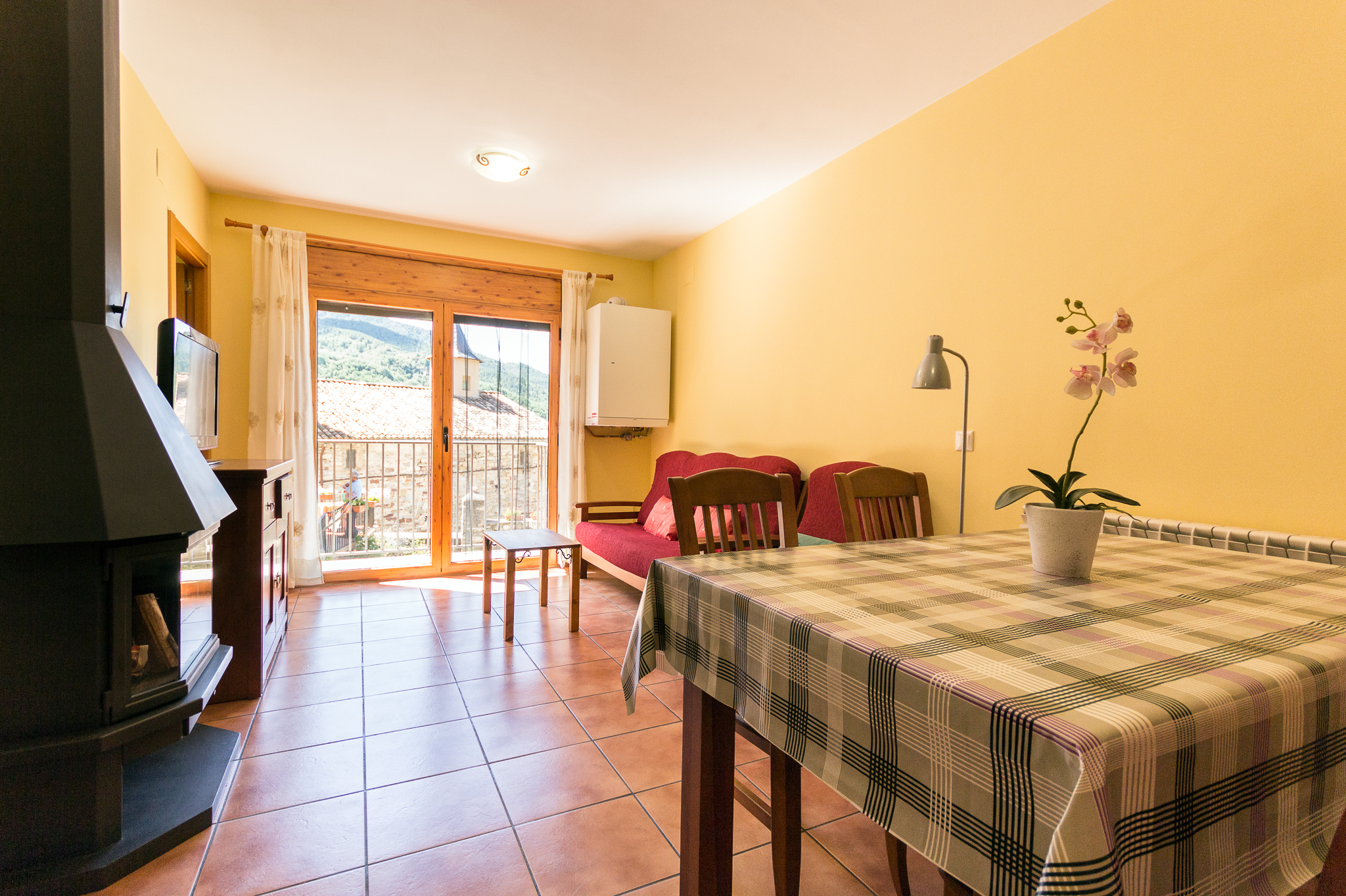 Comedor y balcón de Tribolet