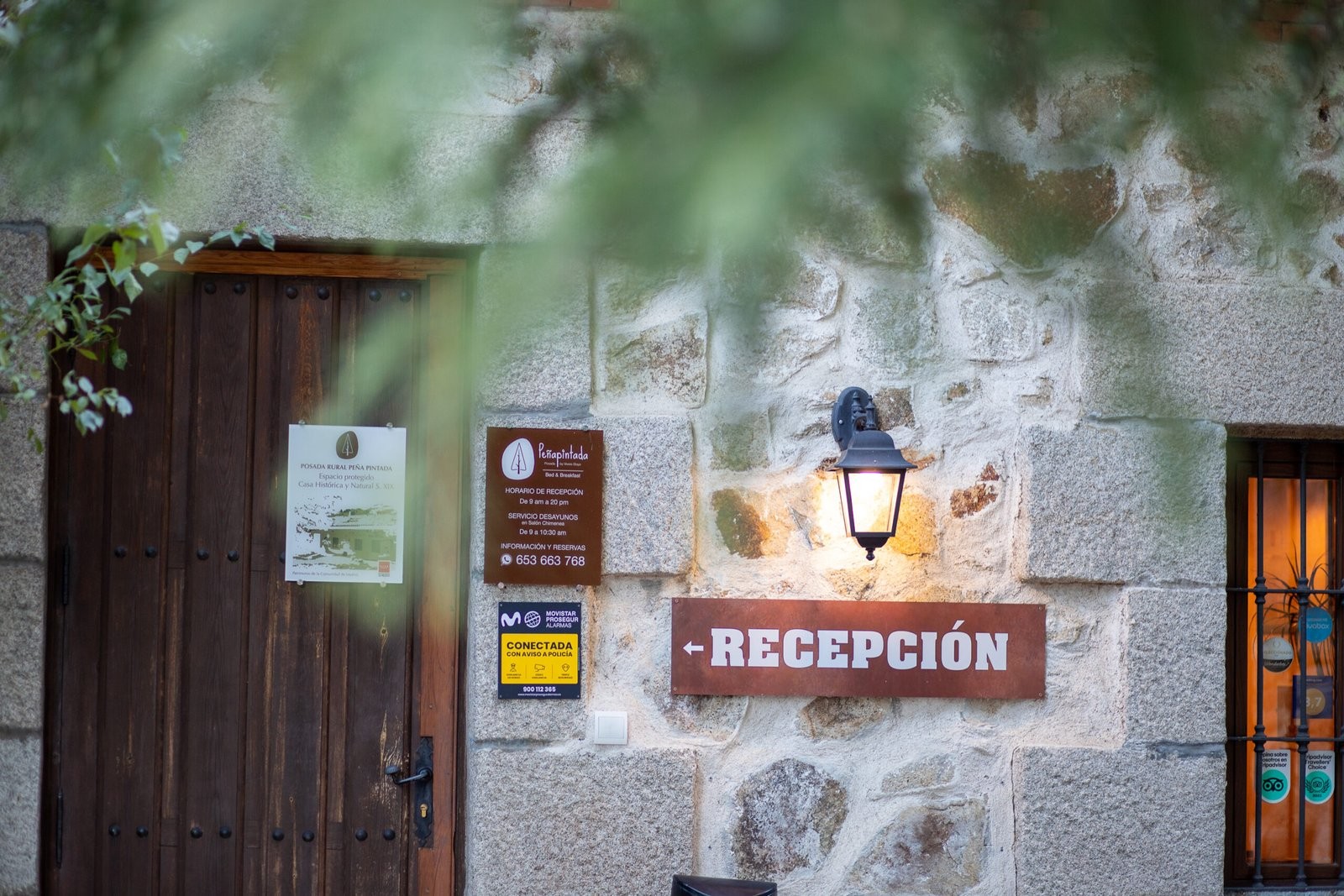 Recepción de Posada Peña Pintada