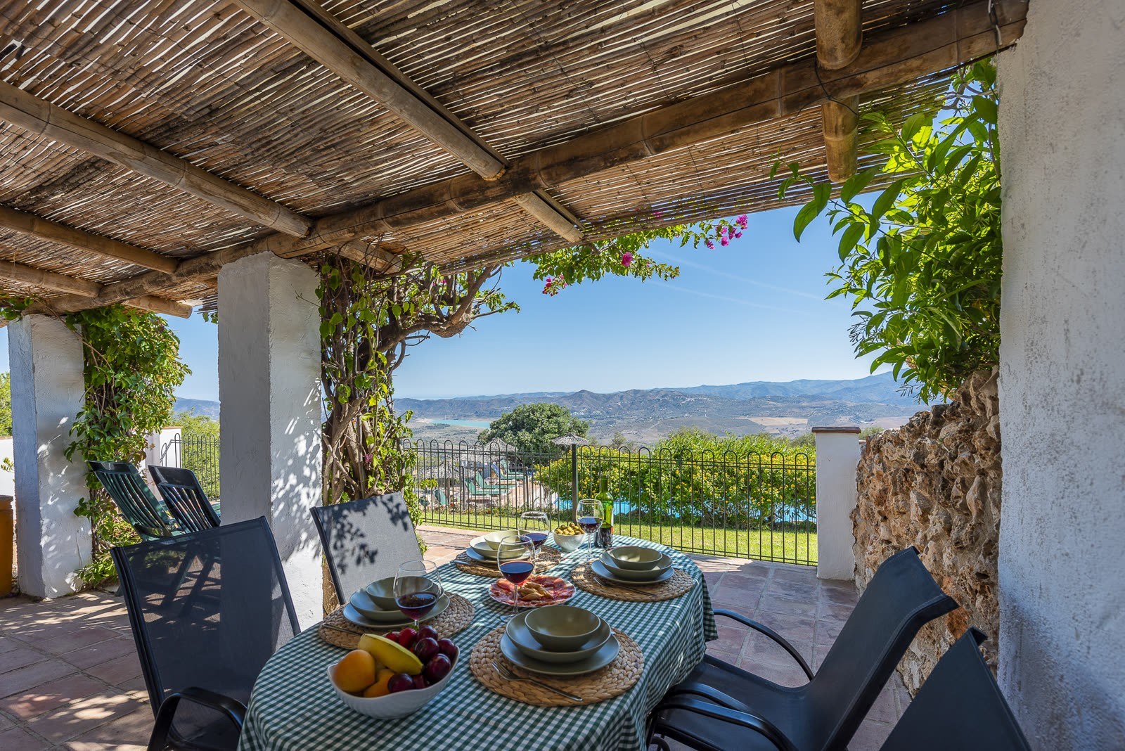Terraza privada de un cottage de Finca Cantueso