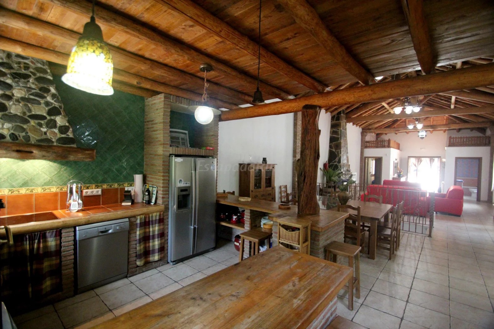 Salón y cocina de El Manantial