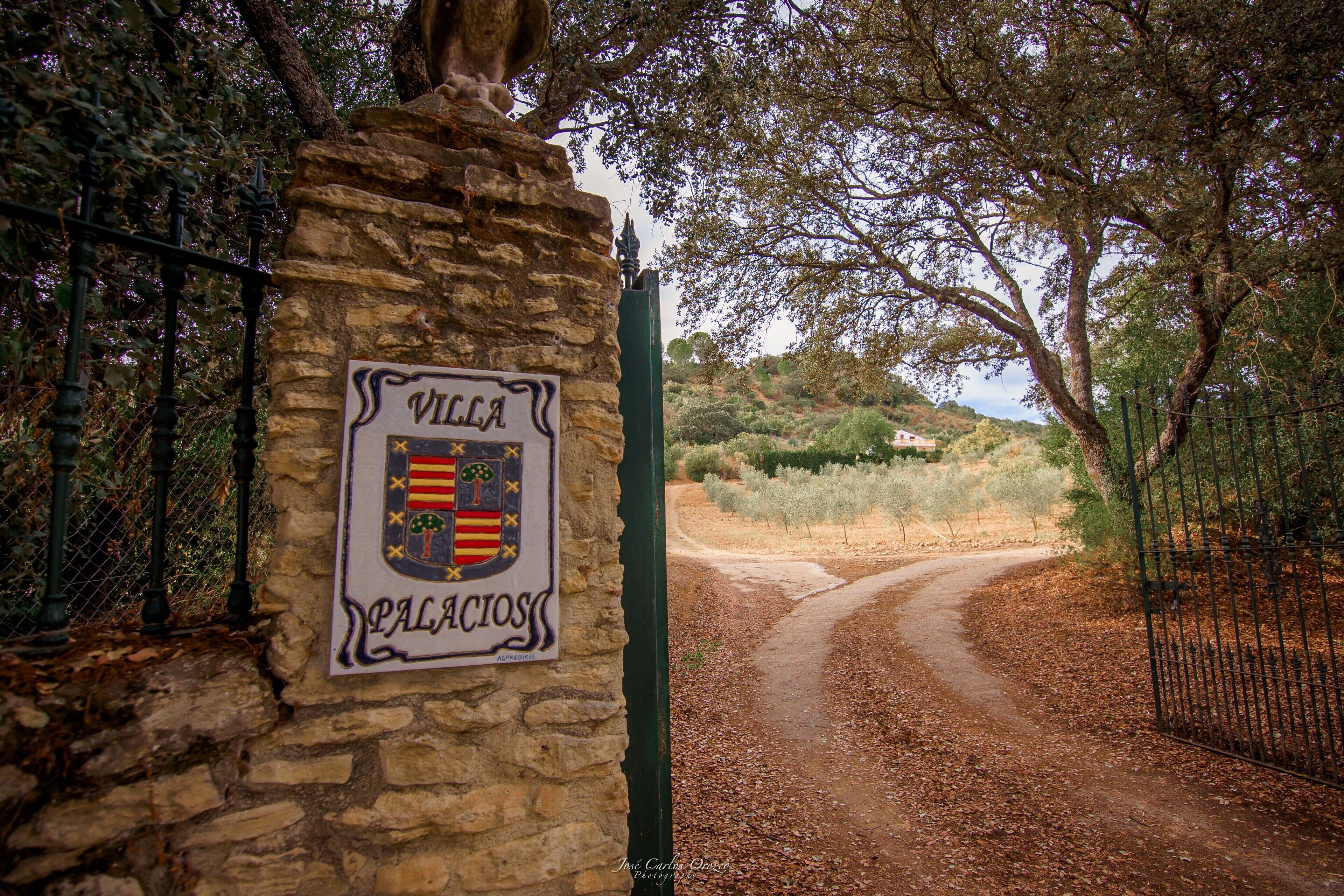 Entrada de Villa Palacios