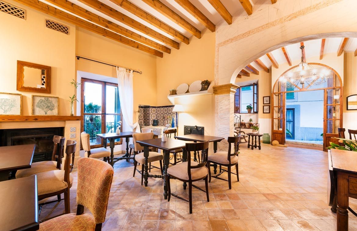 Salón y comedor del hotel