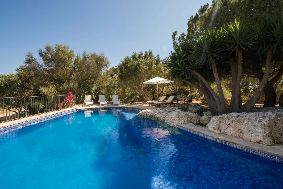 Piscina del agroturismo Can Feliu